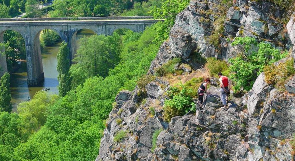 Camping Des Rochers Des Parcs Clécy Dış mekan fotoğraf